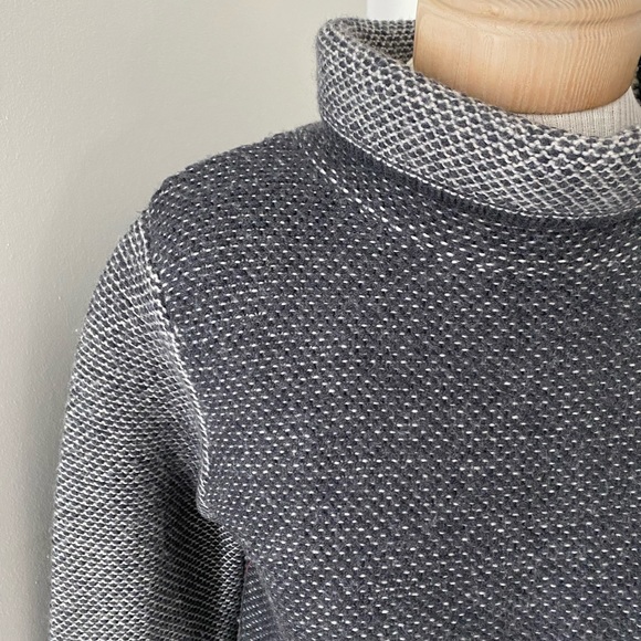 SWEATER | Aritzia Wilfred 100% Merino wool size medium (fits small) - Picture 2 of 5